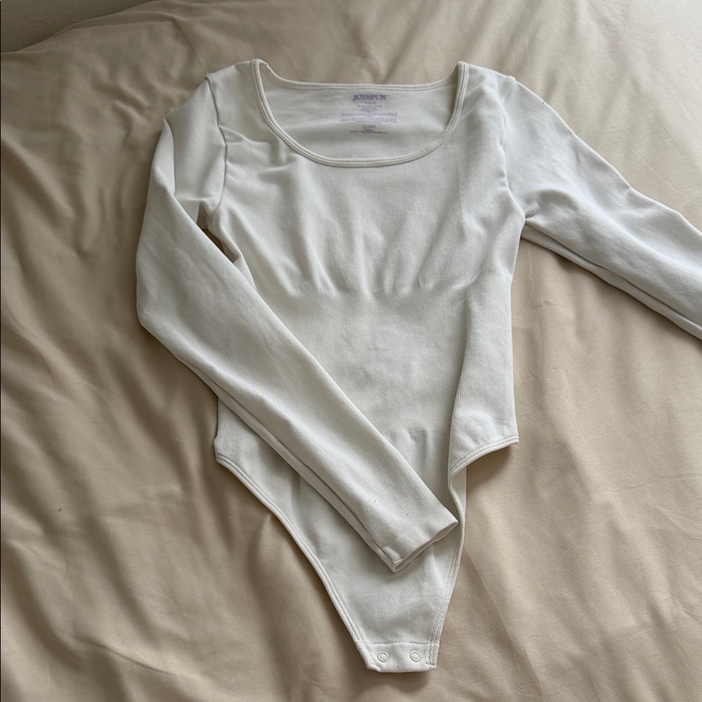 Elegant White Long Sleeve Bodysuit